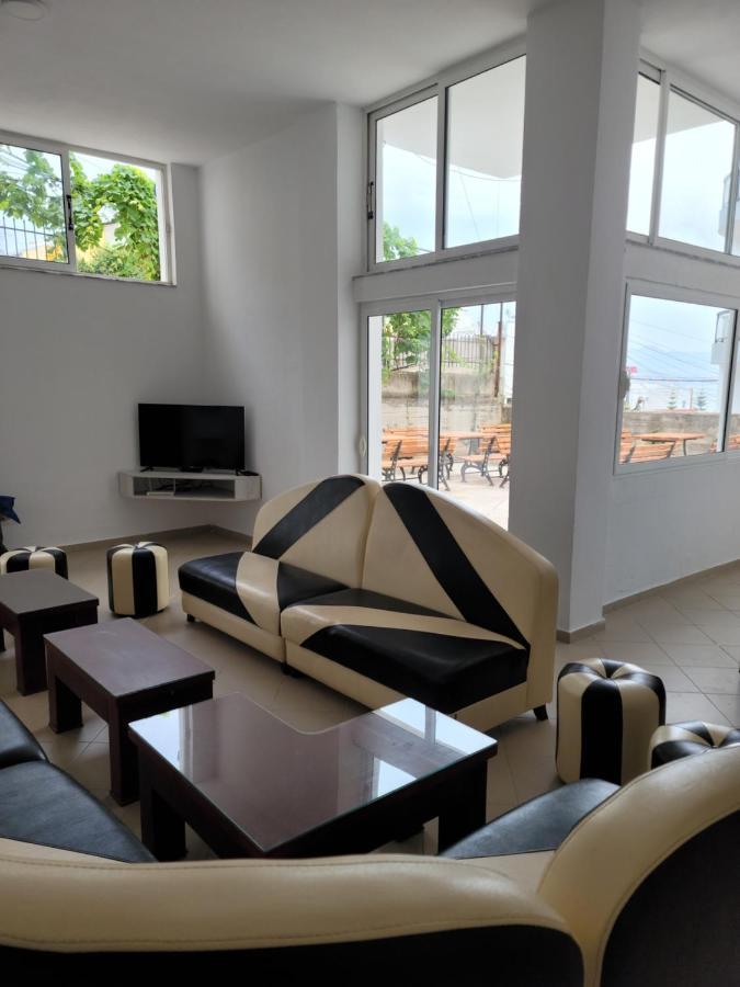 Hostel K13 Saranda Dış mekan fotoğraf
