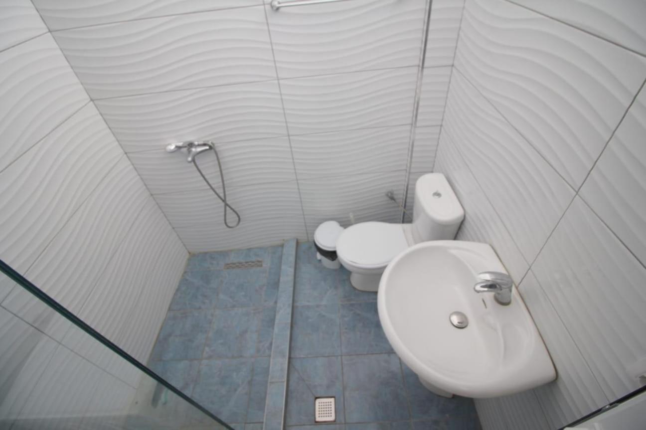 Hostel K13 Saranda Dış mekan fotoğraf