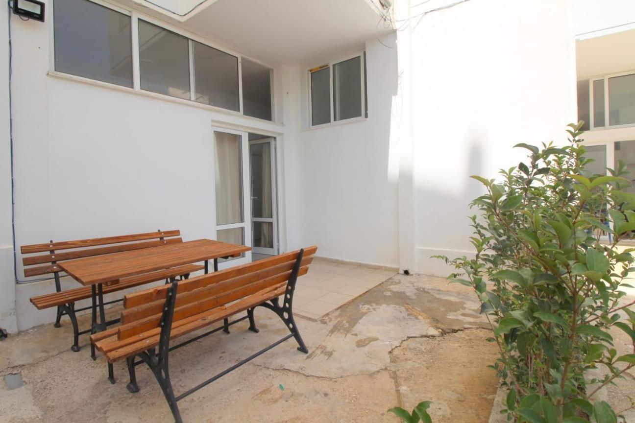 Hostel K13 Saranda Dış mekan fotoğraf