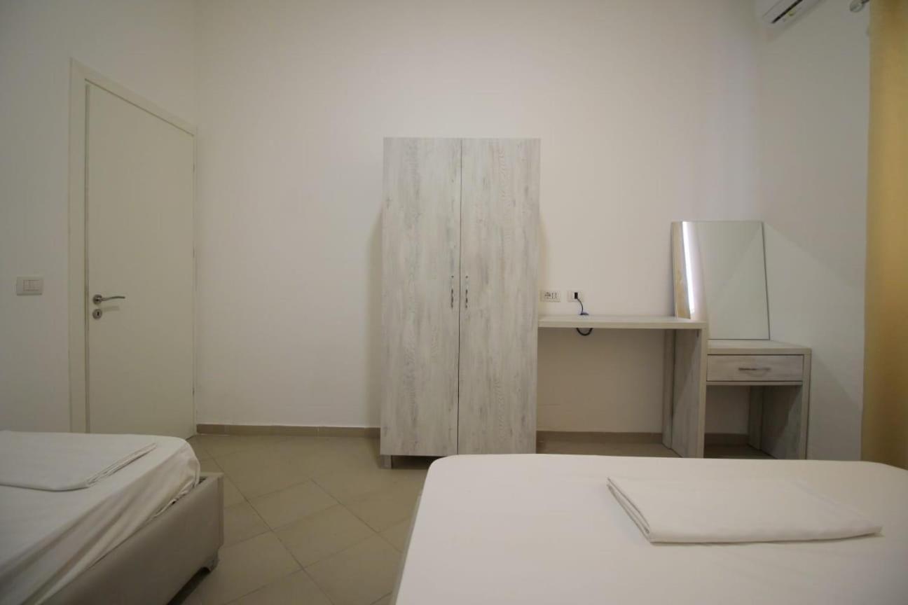 Hostel K13 Saranda Dış mekan fotoğraf