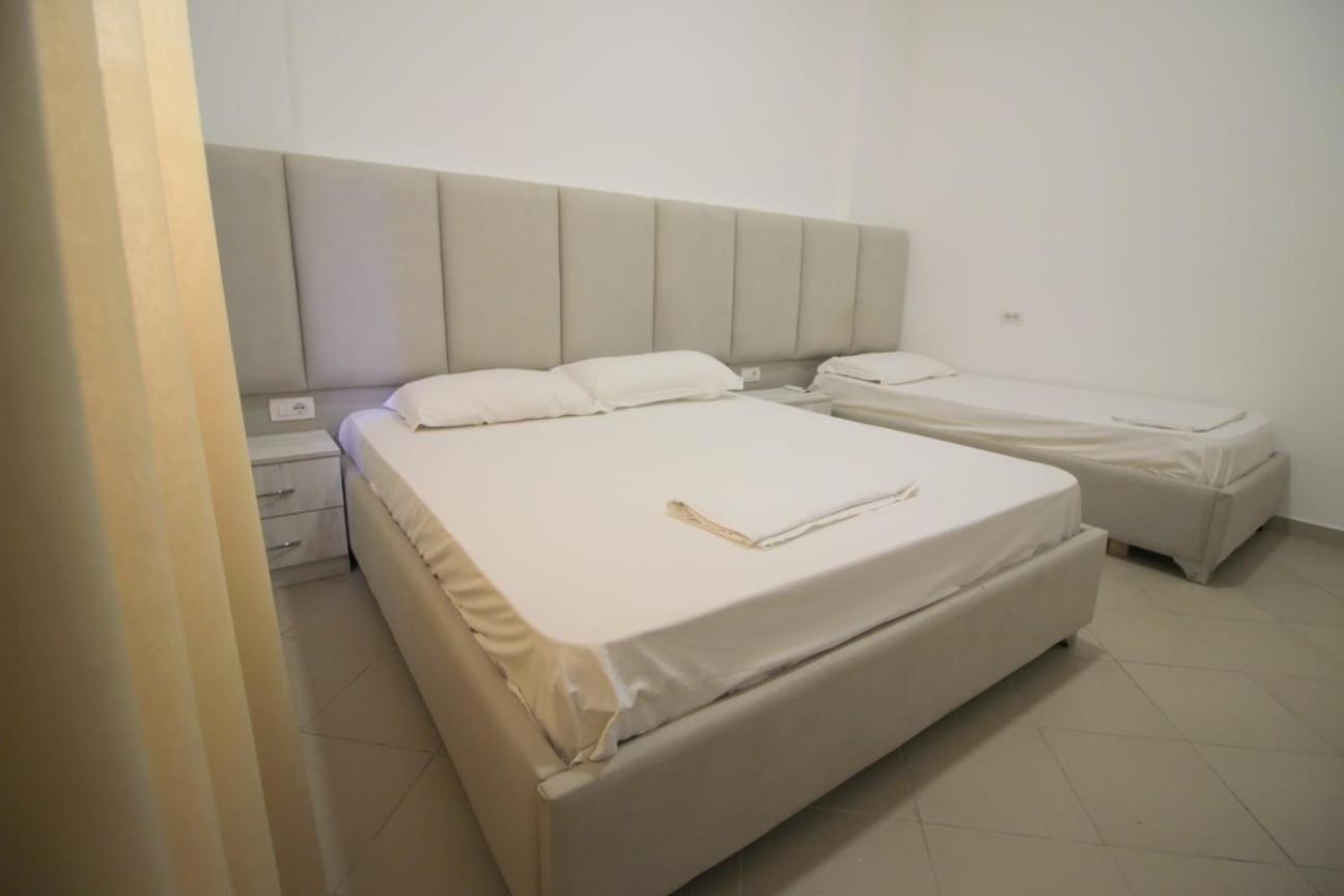Hostel K13 Saranda Dış mekan fotoğraf