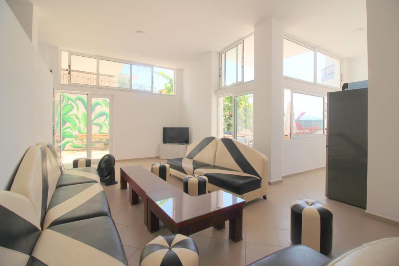 Hostel K13 Saranda Dış mekan fotoğraf